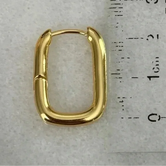Gold Chunky Square Hoop Earrings Brand New - Picture 4 of 5